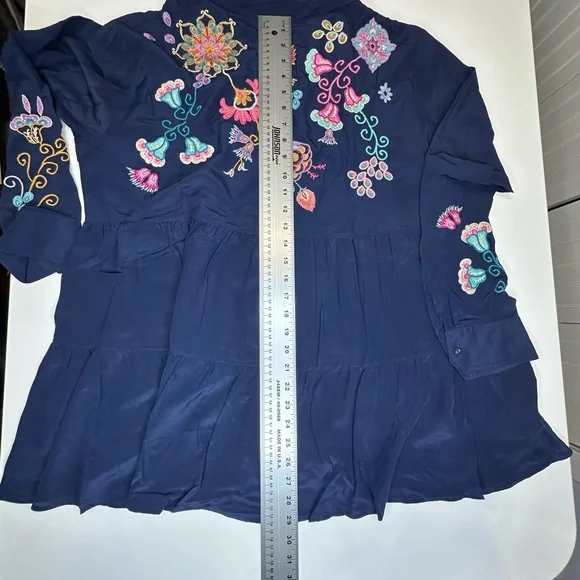 Johnny Was Alesa Tiered Embroidered Silk Navy Blue Tunic. Size L. Like New! - Picture 13 of 14